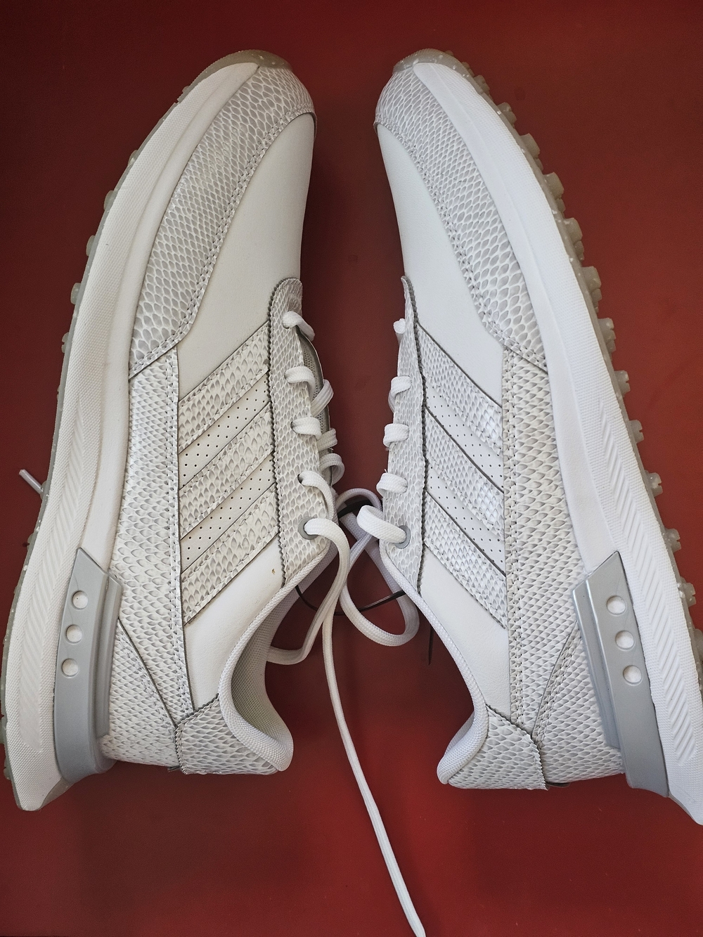 ❗️ADIDAS S2g25 White Athletic Sneakers - UNISEX - NEW ❗️